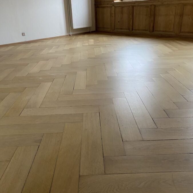 IMG_4761 675X675 | DESIGN CRÉATION Avant après Ponçage d’un parquet en chêne bâton rompu finition Matt Wintzenheim